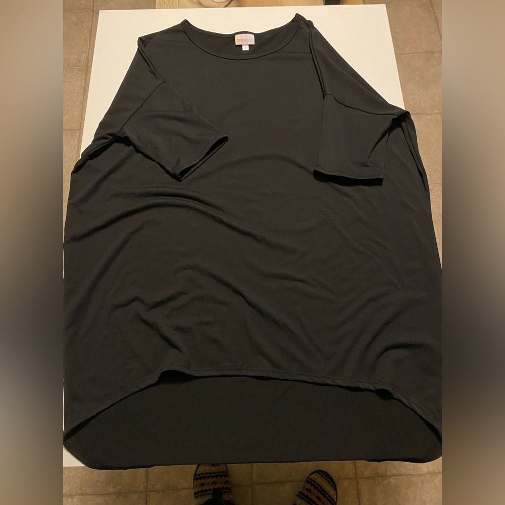 LuLaRoe small black Irma tunic top